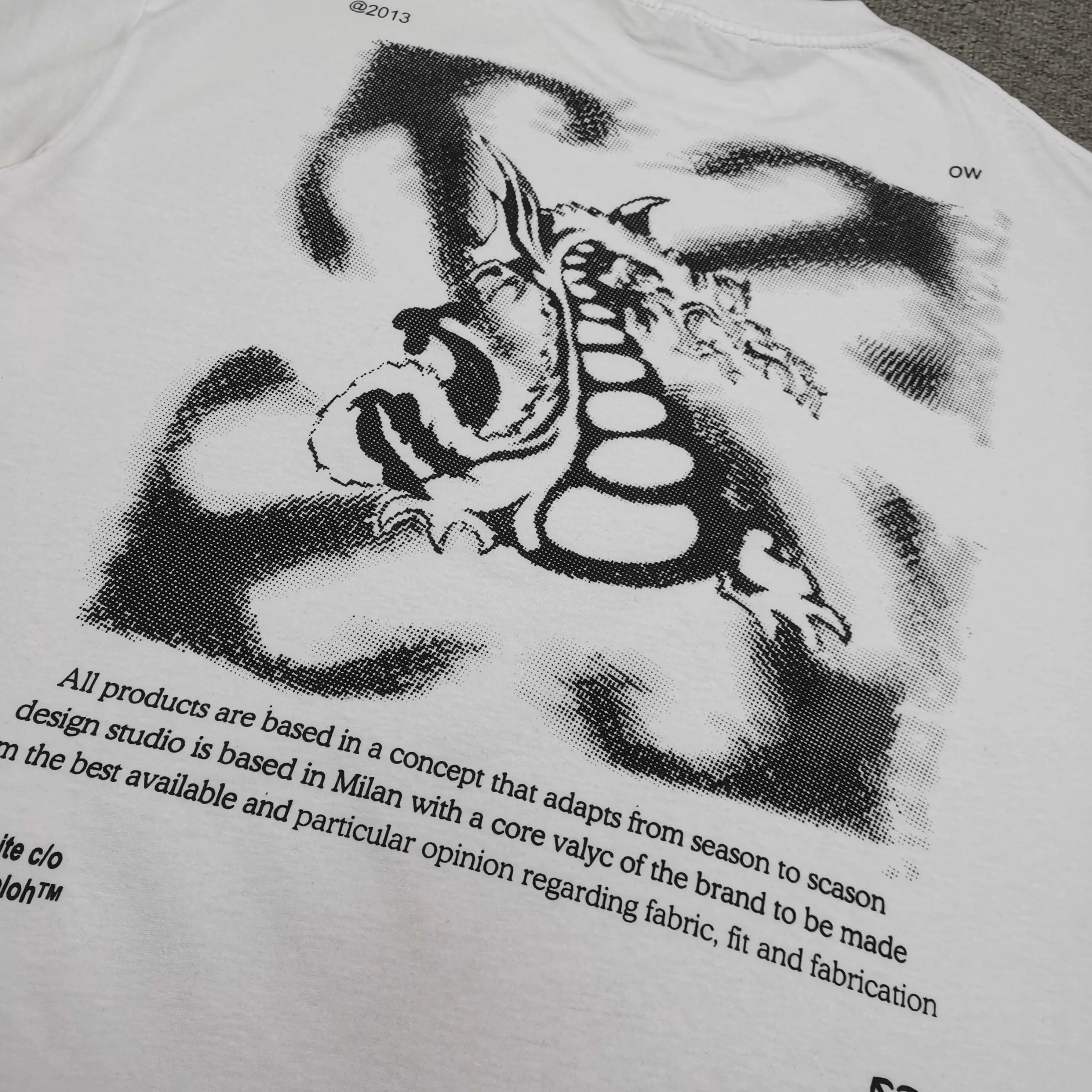 off white new graffiti dragon loose version short-sleeved T-shirt Size: S M L XL Color: Black White P240